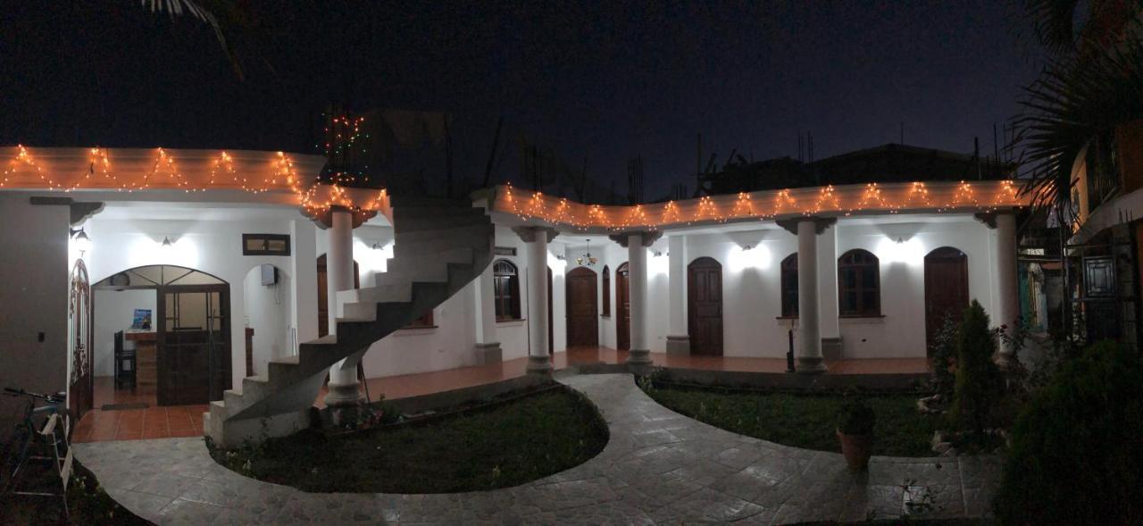 Hotel Los Angeles Panajachel Exterior photo